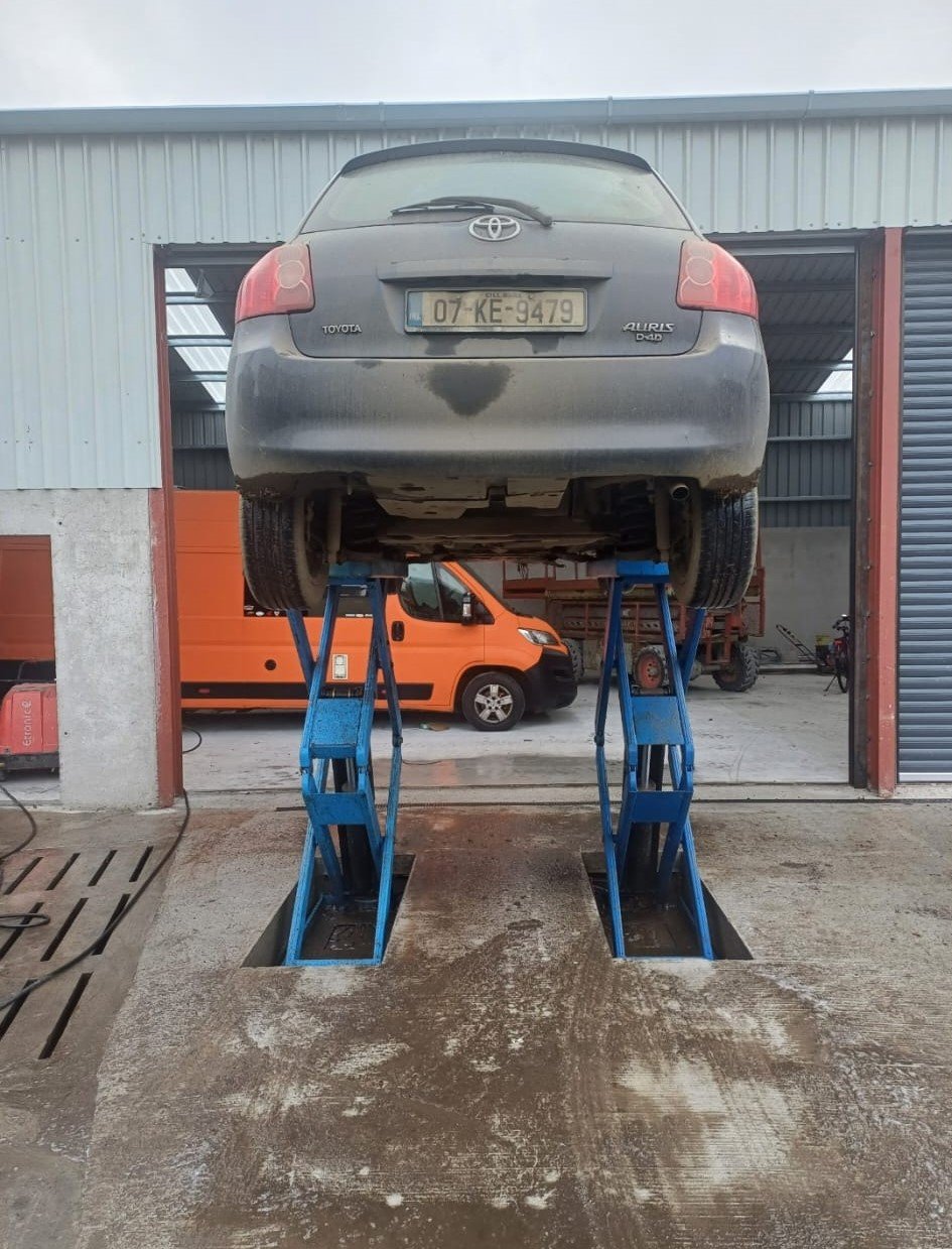 Outdoor lift for underbody car wash Kilkenny at Cullens Motors