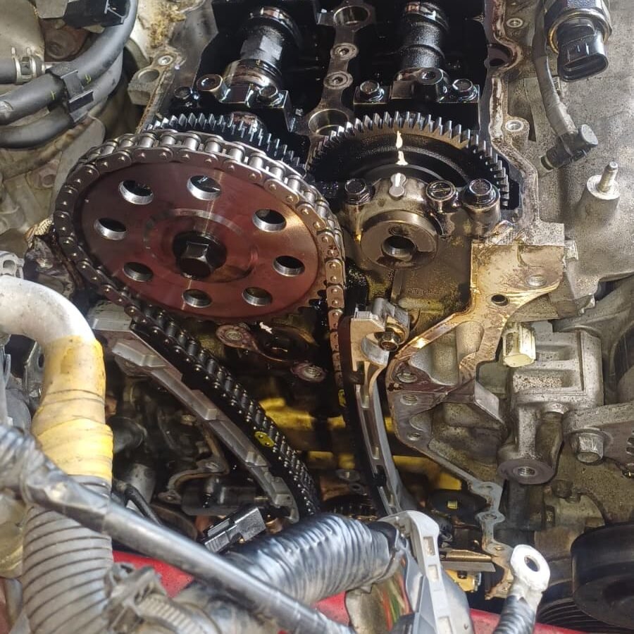 Mechanic repairing Opel Vivaro head gasket in Kilkenny